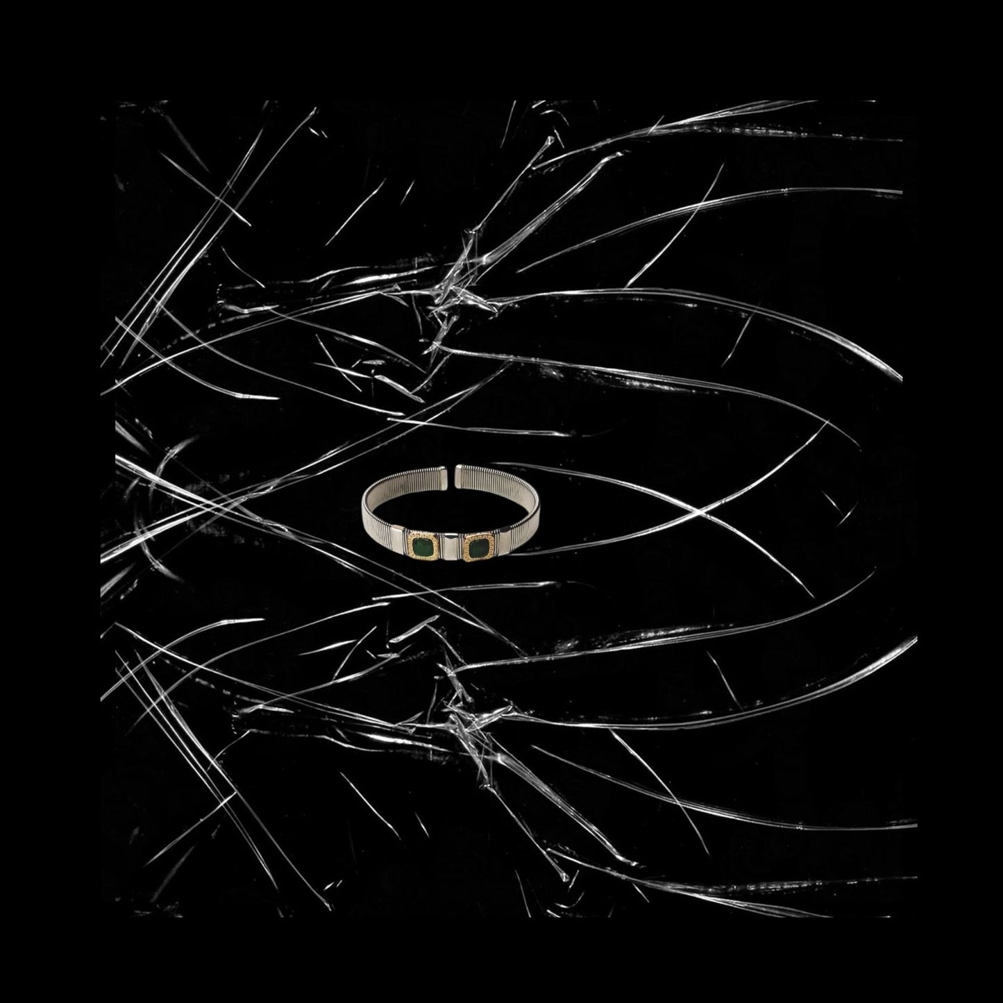 Pulsera de Acero y Oro con Incrustación de 2 Piedras Preciosas en Verde - JOYERIA AMAZ JOYAS