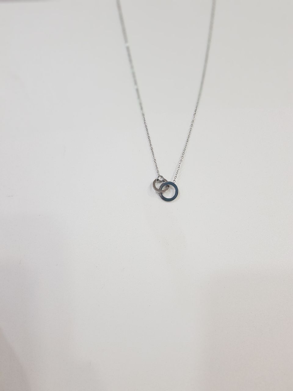Cadena de Acero con Terminación de Dos Circulos Entrelazados - JOYERIA AMAZ JOYAS