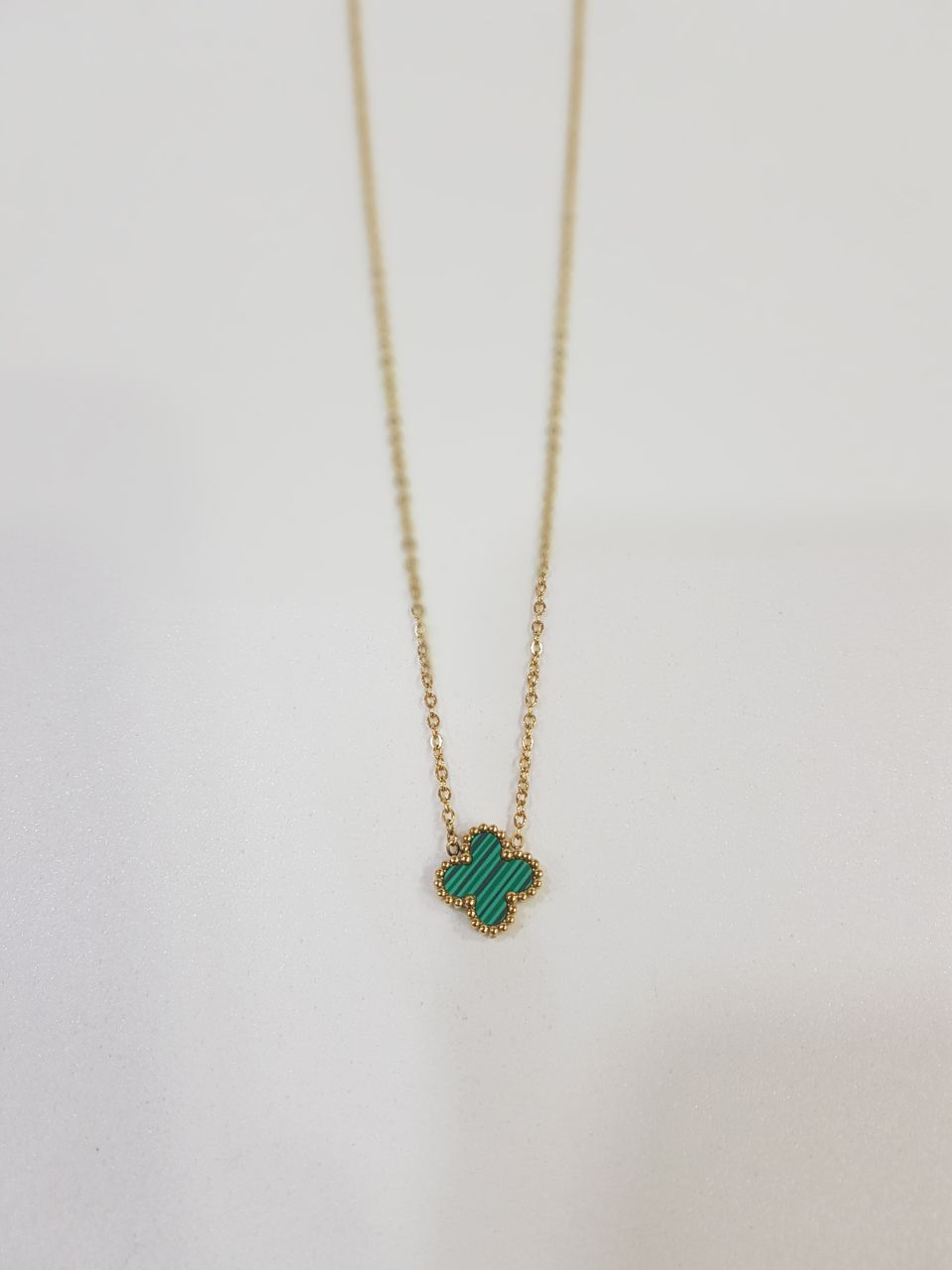 Collar de Acero Con Trébol Verde - JOYERIA AMAZ JOYAS