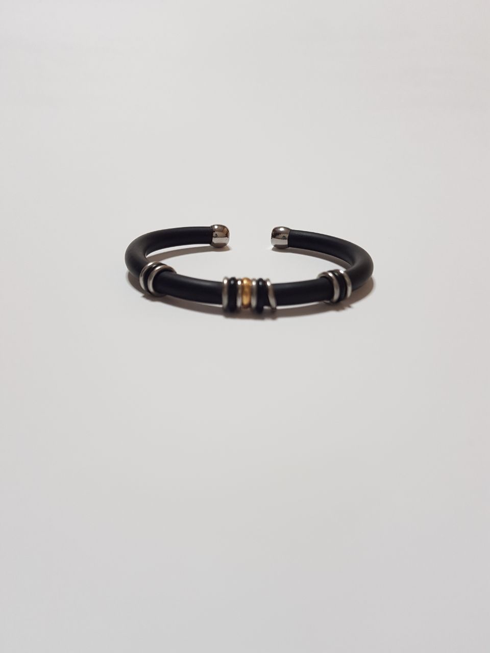 Pulsera de Cuero y Oro - JOYERIA AMAZ JOYAS