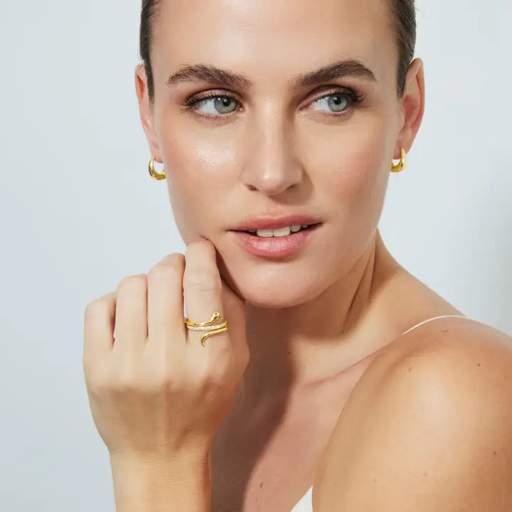 Anillo de circonita brillante acabado en oro amarillo de 18 k - Sasso LUXENTER - JOYERIA AMAZ JOYAS