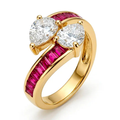 Anillo de circonita rubí con acabado en oro amarillo de 18K - Darbia LUXENTER - JOYERIA AMAZ JOYAS