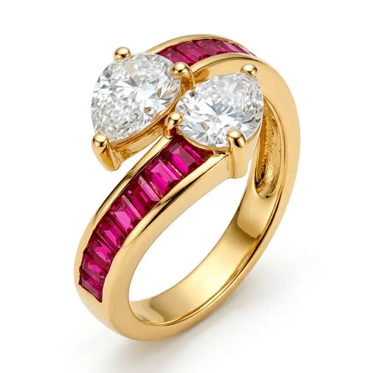 Anillo de circonita rubí con acabado en oro amarillo de 18K - Darbia LUXENTER - JOYERIA AMAZ JOYAS