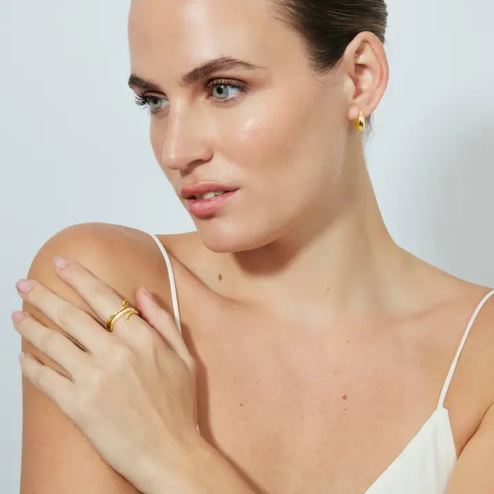 Anillo de circonita brillante acabado en oro amarillo de 18 k - Sasso LUXENTER - JOYERIA AMAZ JOYAS