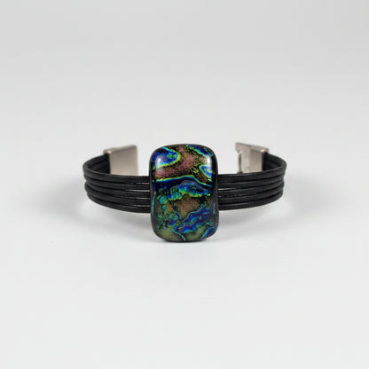 Pulsera artesanal para mujer en cristal con relieves