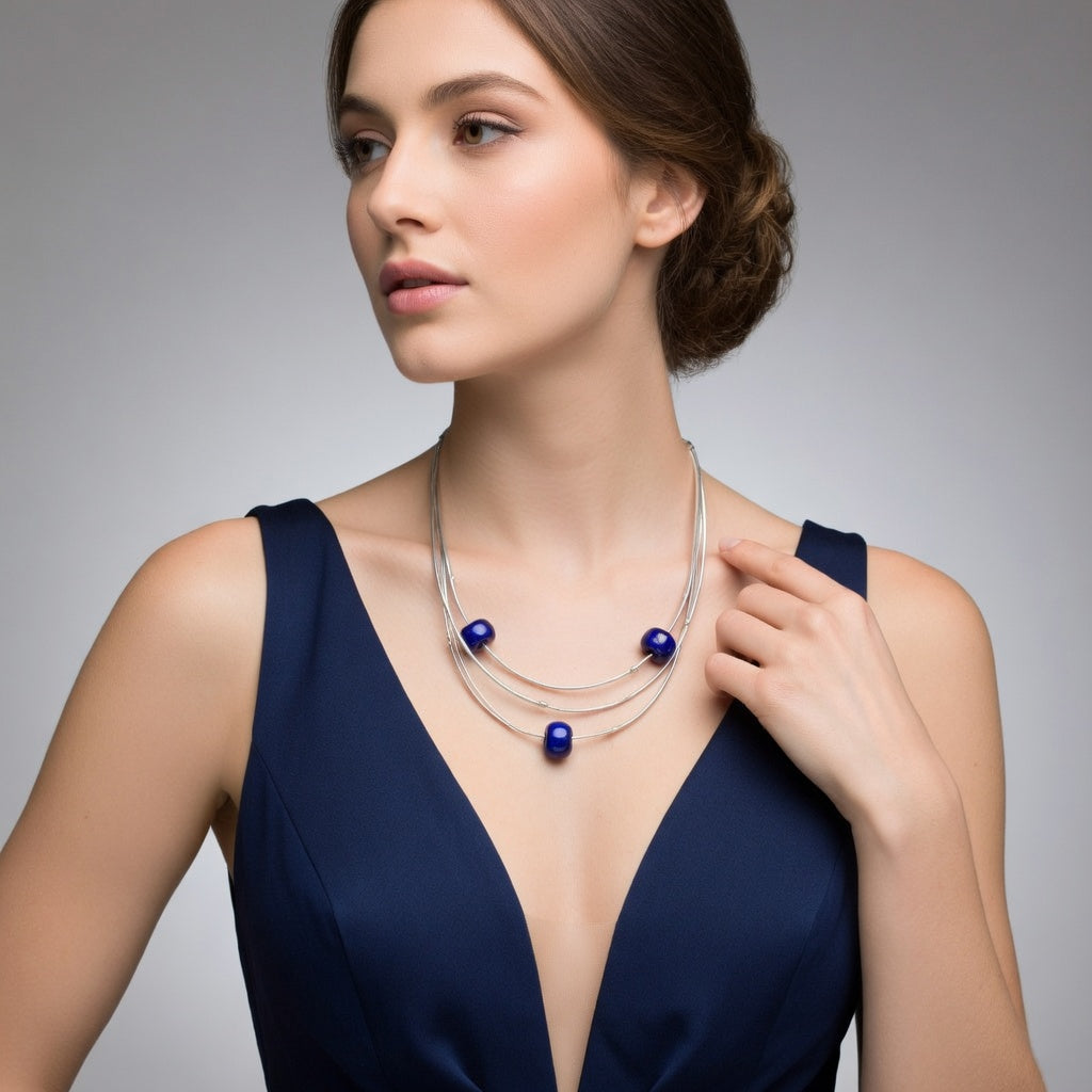 Gargantilla  Artesanalmente Echa en Vidrio en color Azul y  Con Relieves y Terminada en Plata de Ley - JOYERIA AMAZ JOYAS