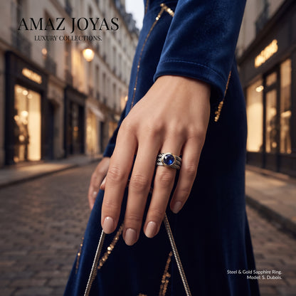 Anillo de acero y oro con una piedra en azul